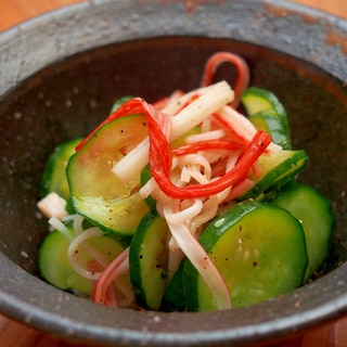 簡単おつまみ！きゅうりとかにかまのあっさり酢の物